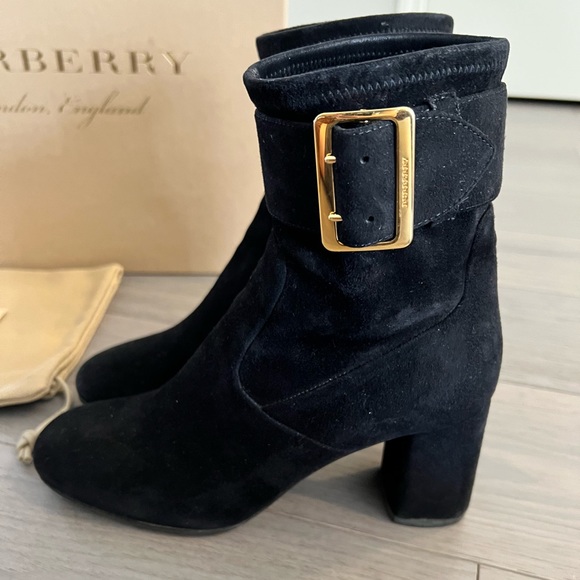 Burberry Trench Buckle Britannia 70 Suede Ankle Boots - Picture 3 of 13